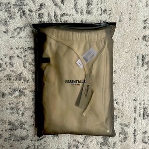 Essentials Egg Shell Sweats XL